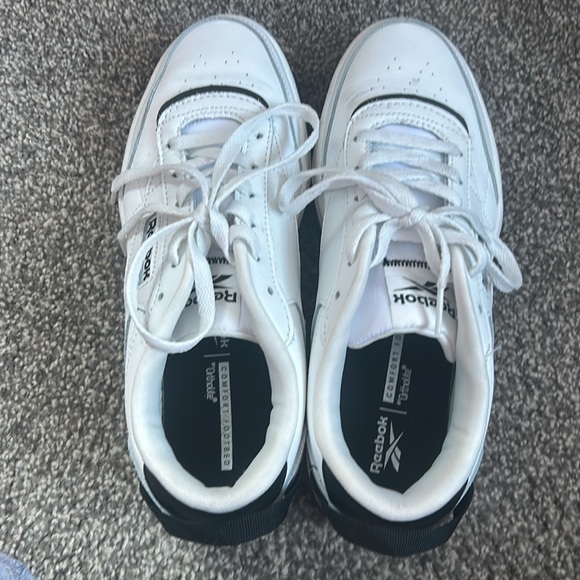 Reebok sneakers size 9 women’s - Picture 6 of 6